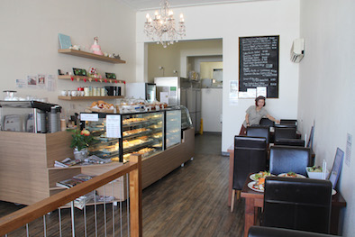 L'eclair Patisserie_in1602