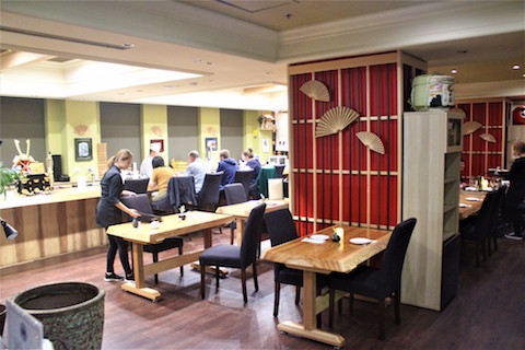 Gold Class Daruma int.jpg